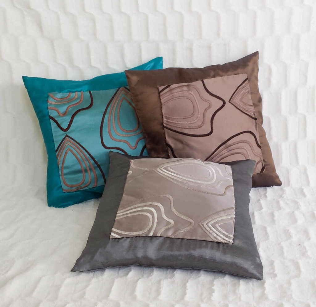 Learn How To Use Fabric Swatch For Throw Pillows